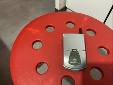 TÉLÉPHONE PORTABLE MOTOROLA
