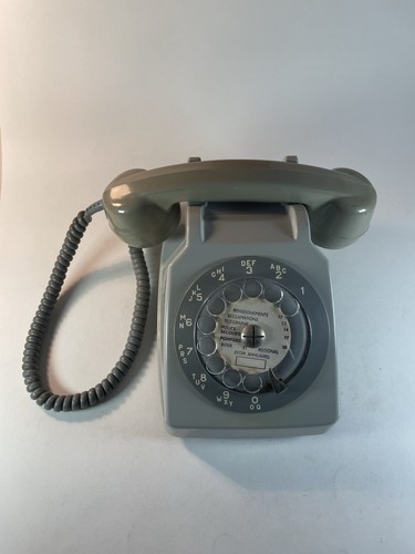 Téléphone vintage gros avec - téléphone,