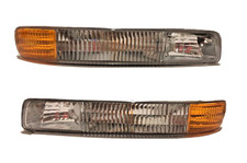 NOS GM Parking/Turn Signal Lamp Escalade,Sierra,Yukon - Driver & Passenger Side