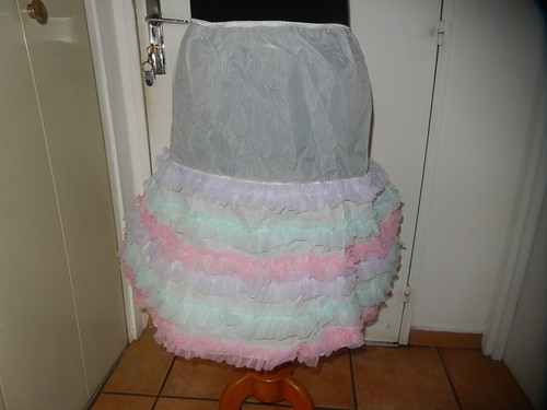 Ancien jupon nylon volants - a,