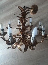 ANCIEN LUSTRE PLAFONNIER EN FER PEINT EN DORÉ DÉCORÉ DE FEUILLES-N°A2