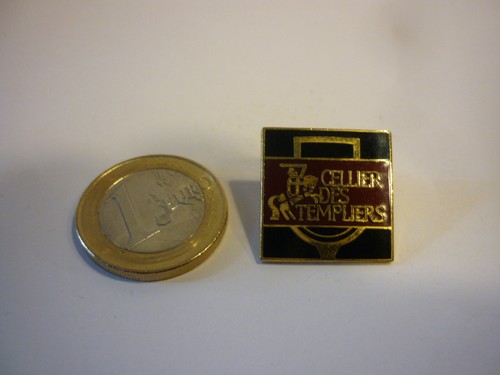 Pin pins vin cellier des - pin's,