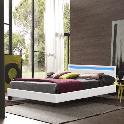 Lit solide confortable avec - solide,