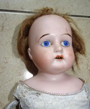 Poupée ancienne allemande