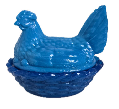 Poule sur nid - , opaline