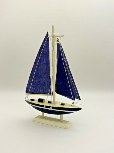Petite maquette voilier - , en