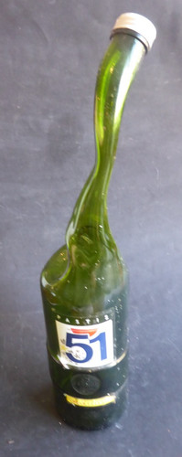Ancienne bouteille deformé