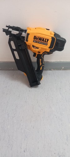 Dewalt dcn930 18v brushless - 18v,