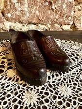 Paire De Galoche Ou Sabot