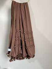 Hijab Marron Avec Strass. En