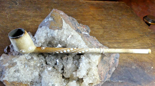 Pipe terre cuite sculptee - pipe,