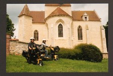 AUNEAU (28) FACTOR IN MOBILE CHURCH