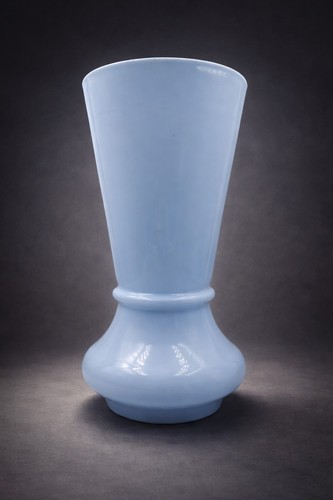 Vase opaline bleu - en, clair
