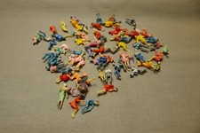 HO, Lot de personnages divers