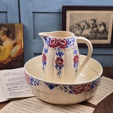 Ancien ensemble de toilette