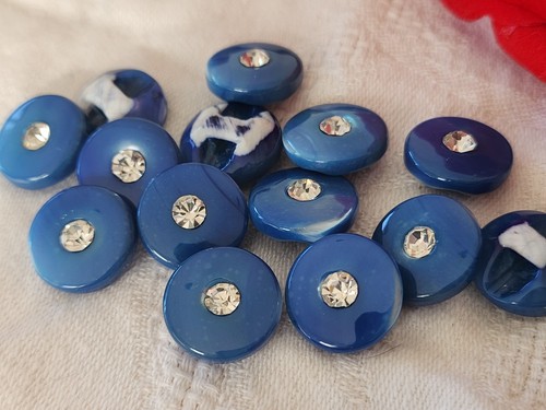 Lot boutons anciens - 6,