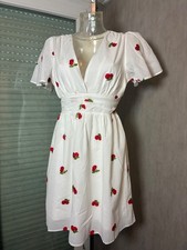 robe cerise neuve avec