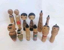 Kokeshi Lot de 12 Poupées
