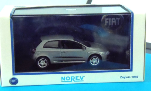 Voiture fiat silo grise - ,