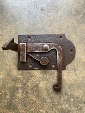 Ancienne serrure à ressort