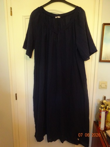 Robe neuve 52 - neuve,