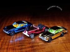 3x Corgi Rockets Chrome Model Cars, Aston Martin DB6, DBS & Morgan Plus 8 Car 