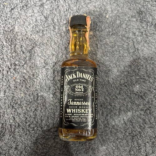 Miniature jack daniel old - jack,