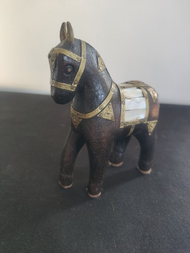 Cheval ancien bois - bois,, nacre