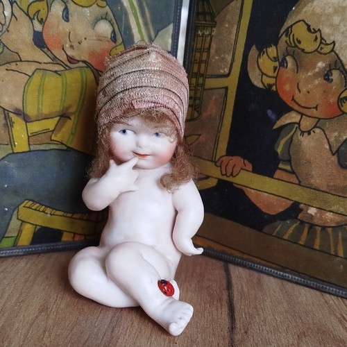 Poupée bébé fille - , en