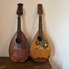 Set of 2 mandolins with