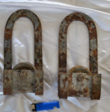 Deux grosses roues poulies