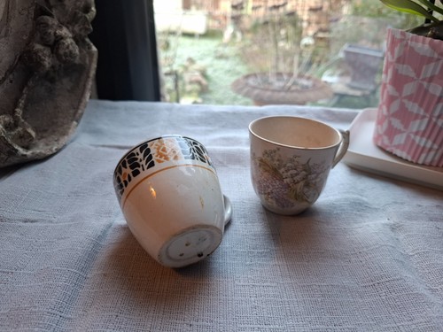 Tasses anciennes décor - ,
