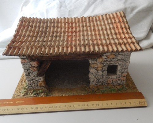 Etable ancienne pour crèche
