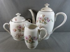 Service à thé en porcelaine