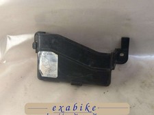 element plastique pour