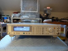 Générateur de signal Rohde & Schwarz SML03 9 kHz - 3,3 GHz Options SML-01,...