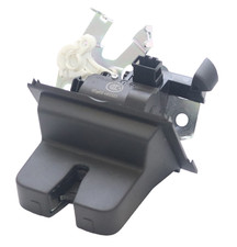 Skoda Superb III 3V facelift station wagon 3V0827505C trunk lid rear lock