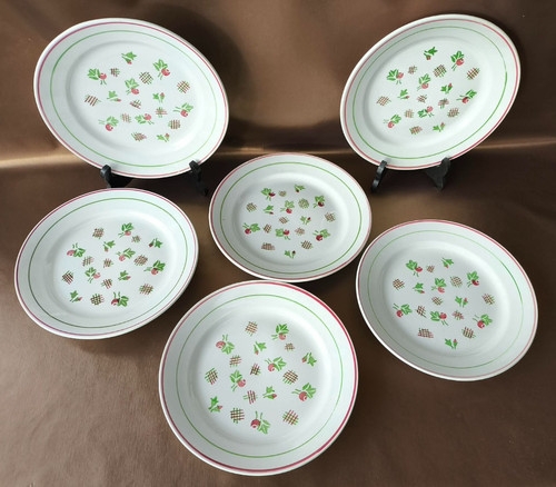 Assiettes plates faïence - plates,