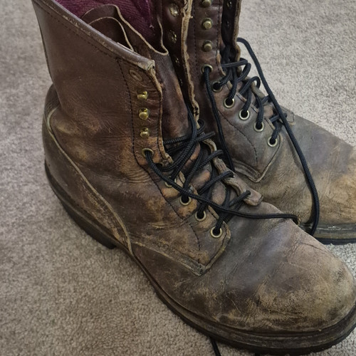 Red wing shoes - red, brown