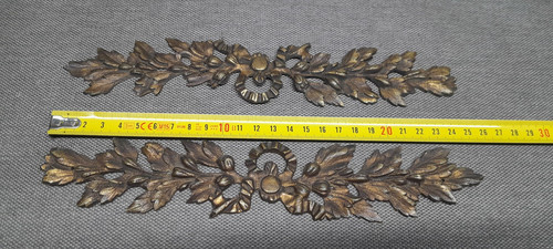 Ancien ornement bronze - un, en