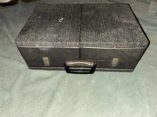 Tourne disque vintage - tourne,