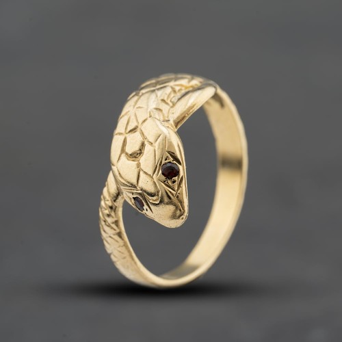 Bague chevalière serpent