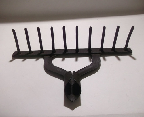 Ancien râteau fer forgé - fer,