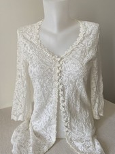 MAGNIFIQUE GILET DENTELLE