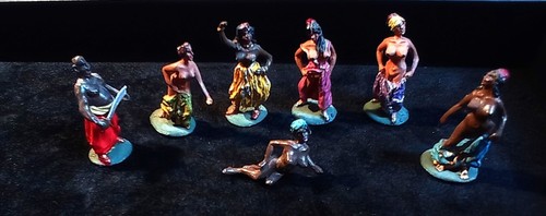 Curiosa personnages de harem - de,