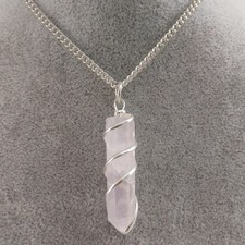 Pendentif Obélisque de Quartz