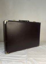 Ancienne mallette rigide en