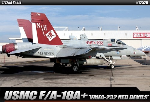 Academy usmc 18 - 1:72,