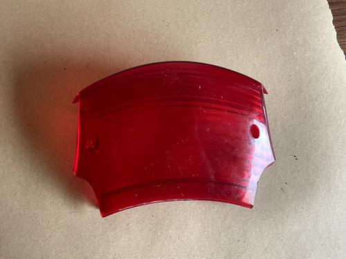Cabochon feu arrière rouge