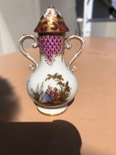 VASE MINIATURE PORCELAINE